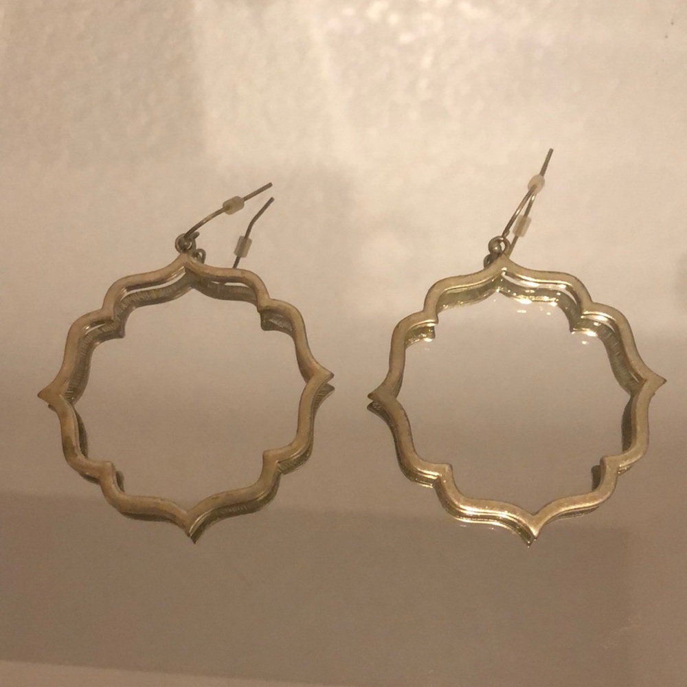 Gold earrings